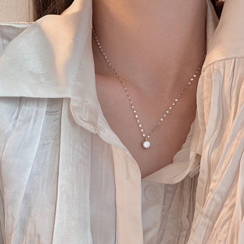 Ladies Light Luxury Bowknot Necklace Clavicle Chain, Specification:XL1106
Ladies Light Luxury Bowknot Necklace Clavicle Chain, Specification:XL1106