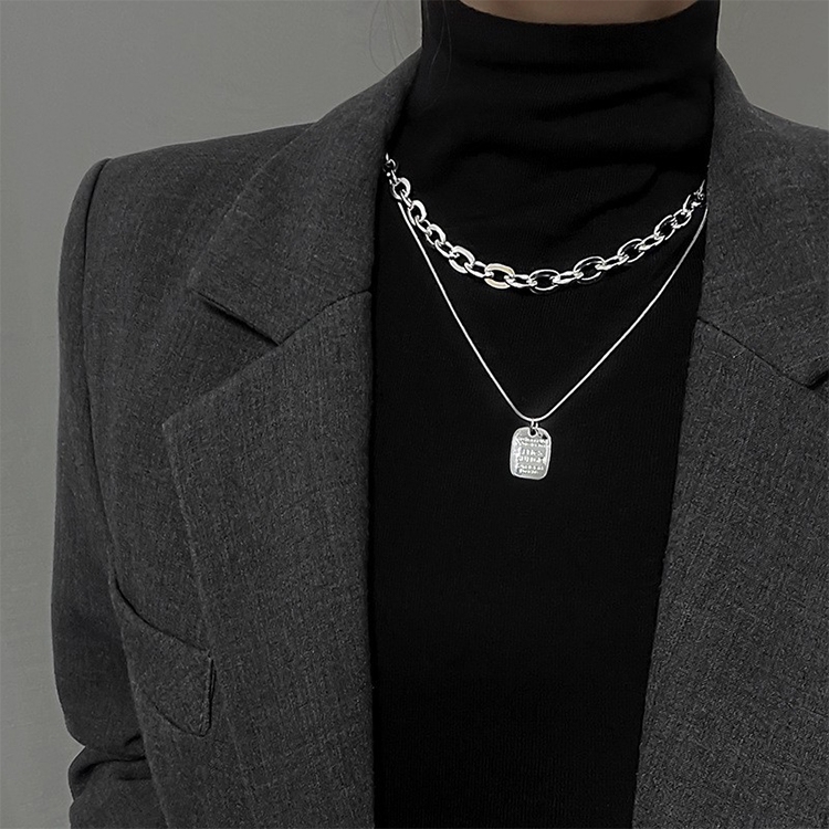 Ladies Alphabet Versatile Titanium Steel Necklace Twist Chain, Specification:XL1437
Ladies Alphabet Versatile Titanium Steel Necklace Twist Chain, Specification:XL1437