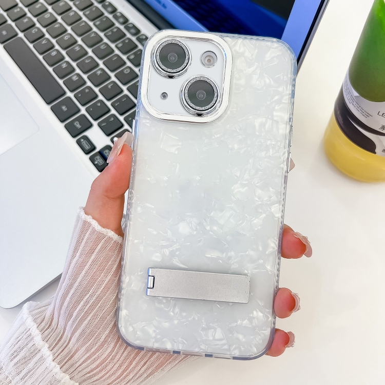 For iPhone 15 Plating Glitter Texture Fold Holder TPU Phone Case with Lens Film(White Shell Pattern)
For iPhone 15 Plating Glitter Texture Fold Holder TPU Phone Case with Lens Film(White Shell Pattern)