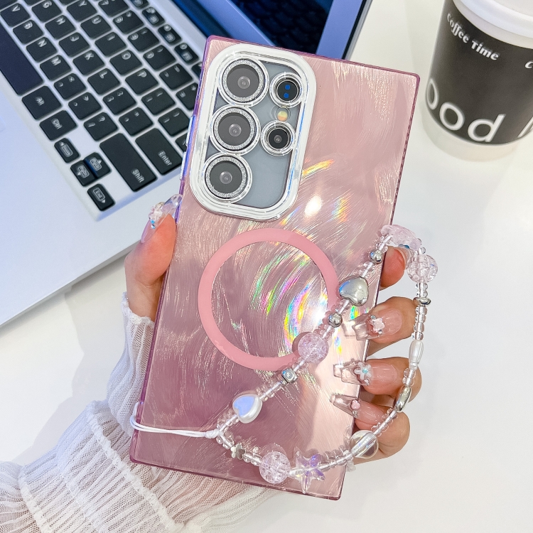 For Samsung Galaxy S23 Ultra 5G Plating Texture Wristband MagSafe TPU Phone Case with Glitter Lens Film(Pink Feather Yarn)
For Samsung Galaxy S23 Ultra 5G Plating Texture Wristband MagSafe TPU Phone Case with Glitter Lens Film(Pink Feather Yarn)