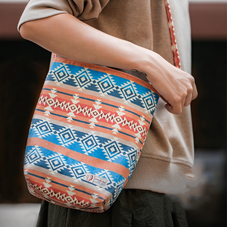 Maden YS2208825 Retro National Canvas Barrel Bags Dual Use Mesengers Bag(Color)
Maden YS2208825 Retro National Canvas Barrel Bags Dual Use Mesengers Bag(Color)