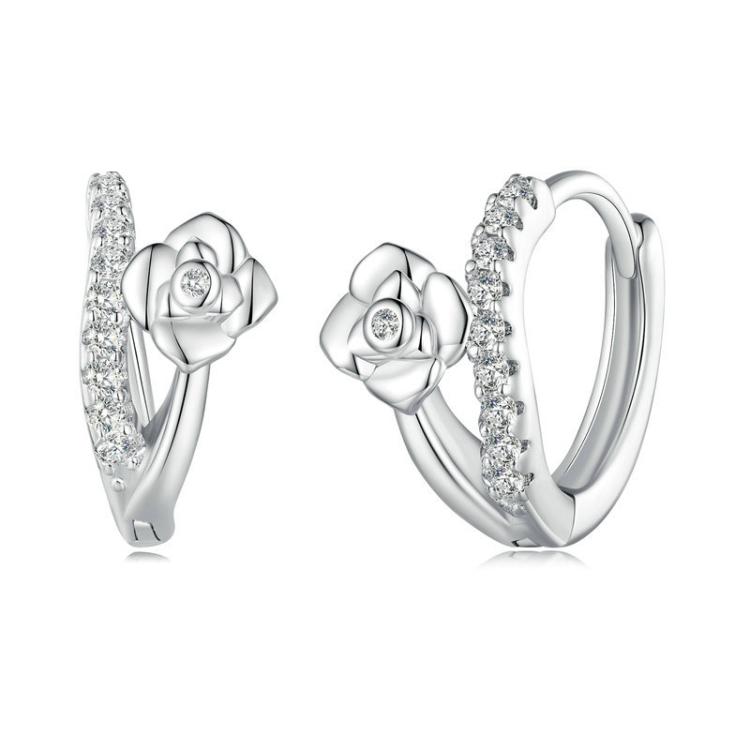 BSE752 Sterling Silver S925 White Gold Plated Smooth Lines Floral Zirconia Earrings
BSE752 Sterling Silver S925 White Gold Plated Smooth Lines Floral Zirconia Earrings