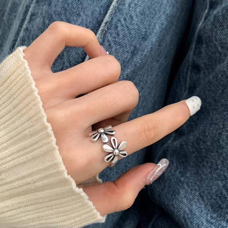 J2482 Vintage Daisy Flower 925 Sterling Silver Open Rings Adjustable Retro Finger Ring Jewelry
J2482 Vintage Daisy Flower 925 Sterling Silver Open Rings Adjustable Retro Finger Ring Jewelry