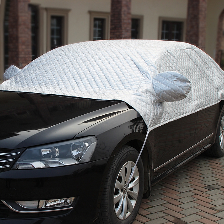 La housse en coton protège les voitures de luxe à l'intérieur