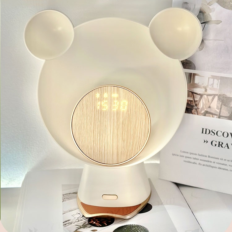 Moonlight Smart Sensing Bear Lamp Supports Bluetooth Speaker