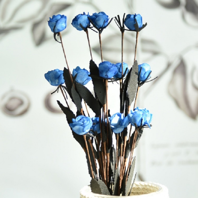Bocciolo di rosa artificiale Decorazione di nozze Composizione di fiori  Decorazione domestica per feste (blu)