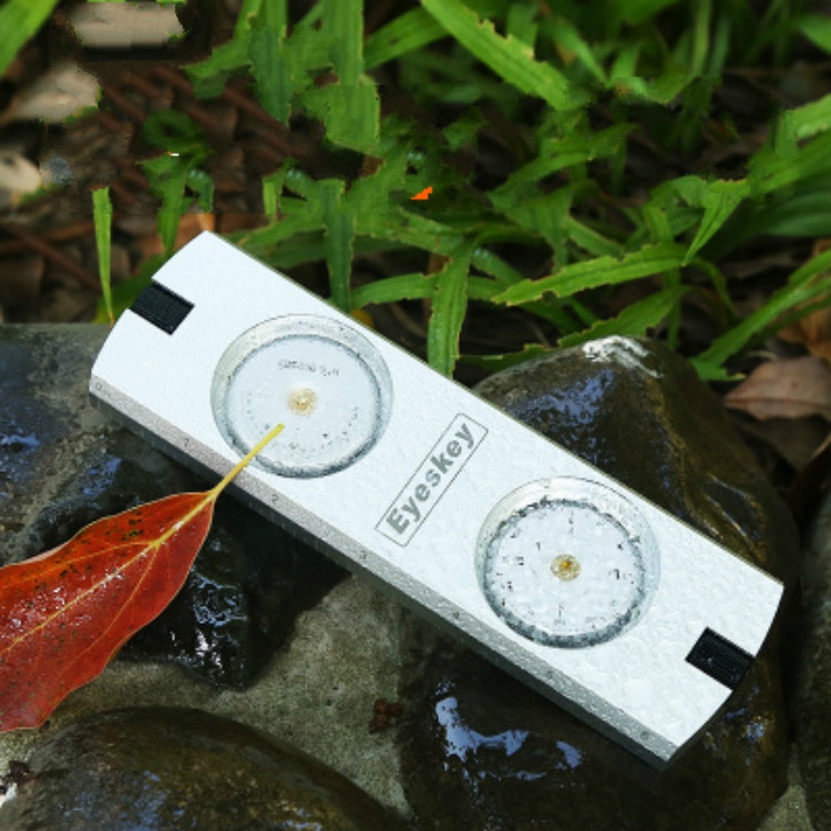 Boussole de montre de poche à rabat en métal vintage Nisa J35A