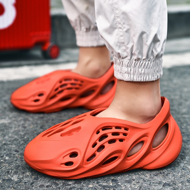 Breathable hollow out pure color 2025 flat casual beach water sandals