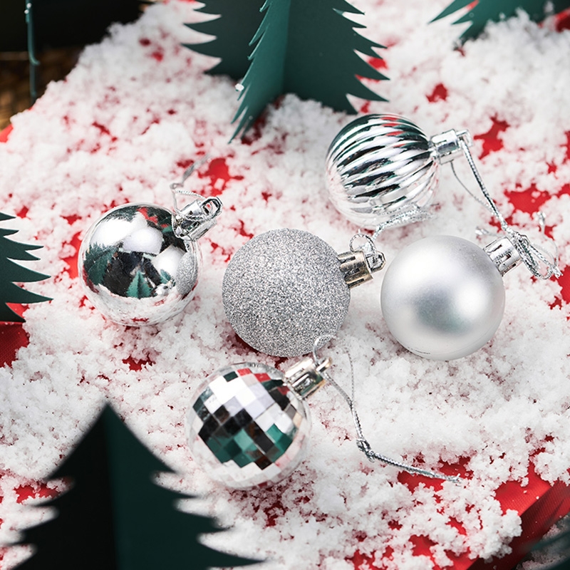 5 PCS Christmas Theme Shooting Props Christmas Balls Ornaments Jewelry Background Photography Photo Props(Silver) - Shopkiz.com