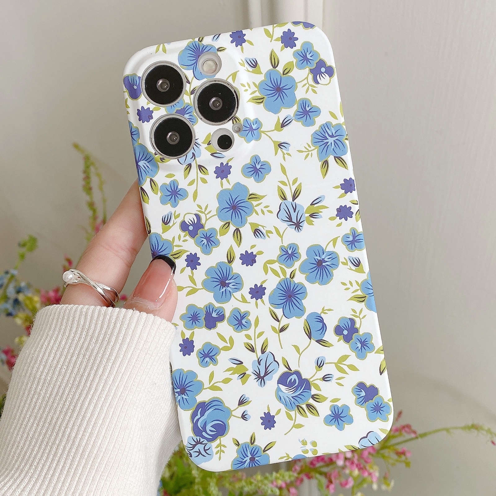 For iPhone 14 Water Sticker Flower Pattern PC Phone Case(White Backgroud Blue Flower) - Shopkiz.com