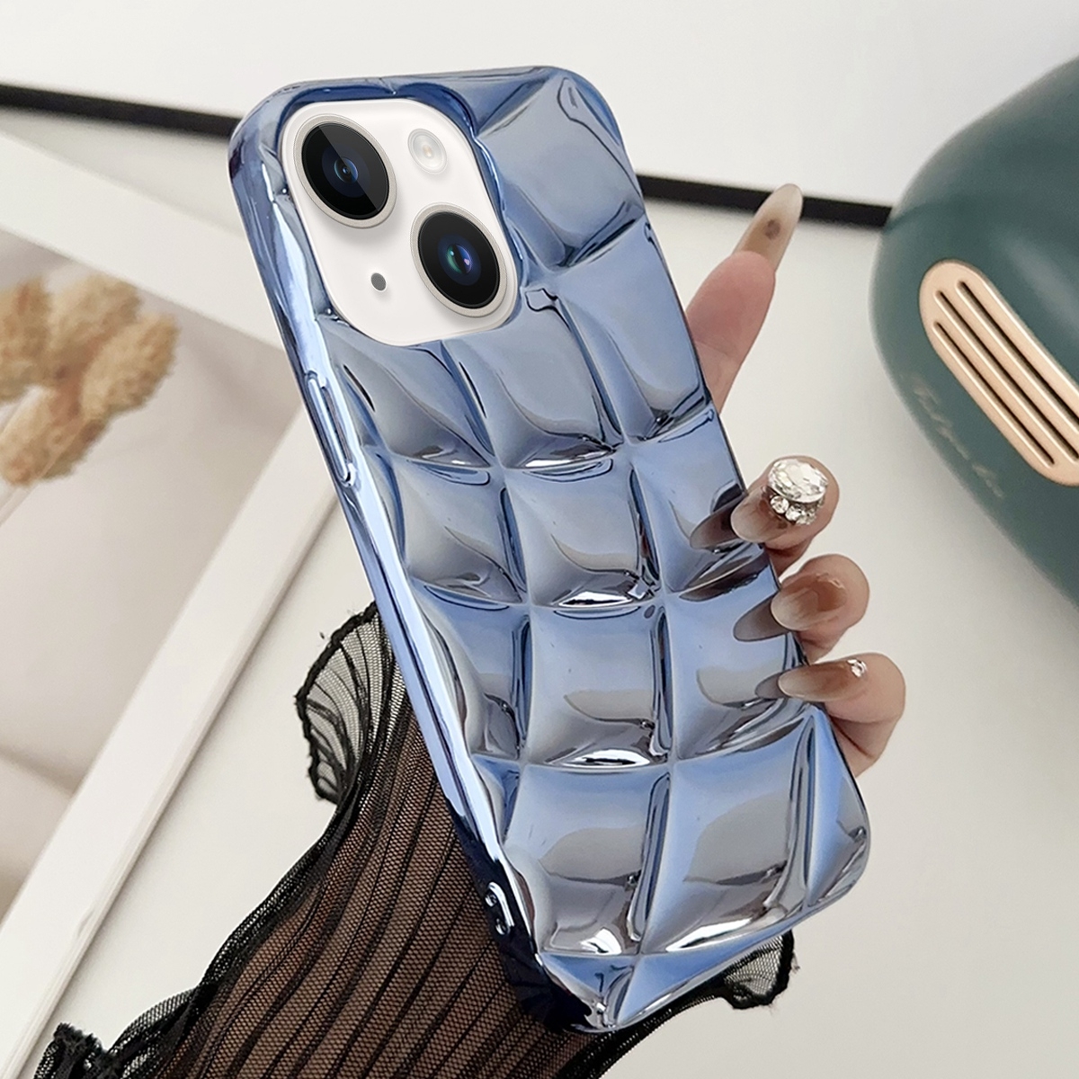 For iPhone 15 Curved Plaid Plated Metallic Paint TPU Phone Case(Blue) - Shopkiz.com