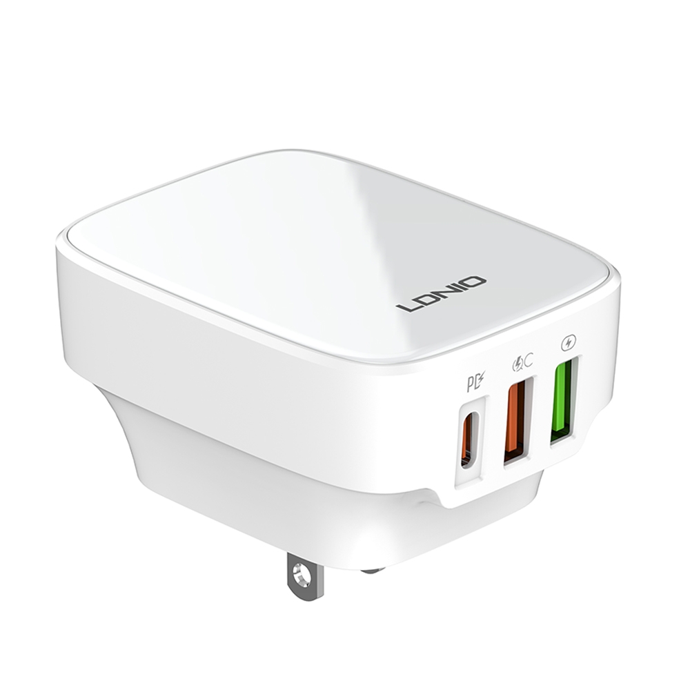 LDNIO Q334 32W Type-C + Dual USB Port Charger with 1m USB-C / Type-C to 8 Pin Data Cable, Plug Type:US Plug(White) - Shopkiz.com