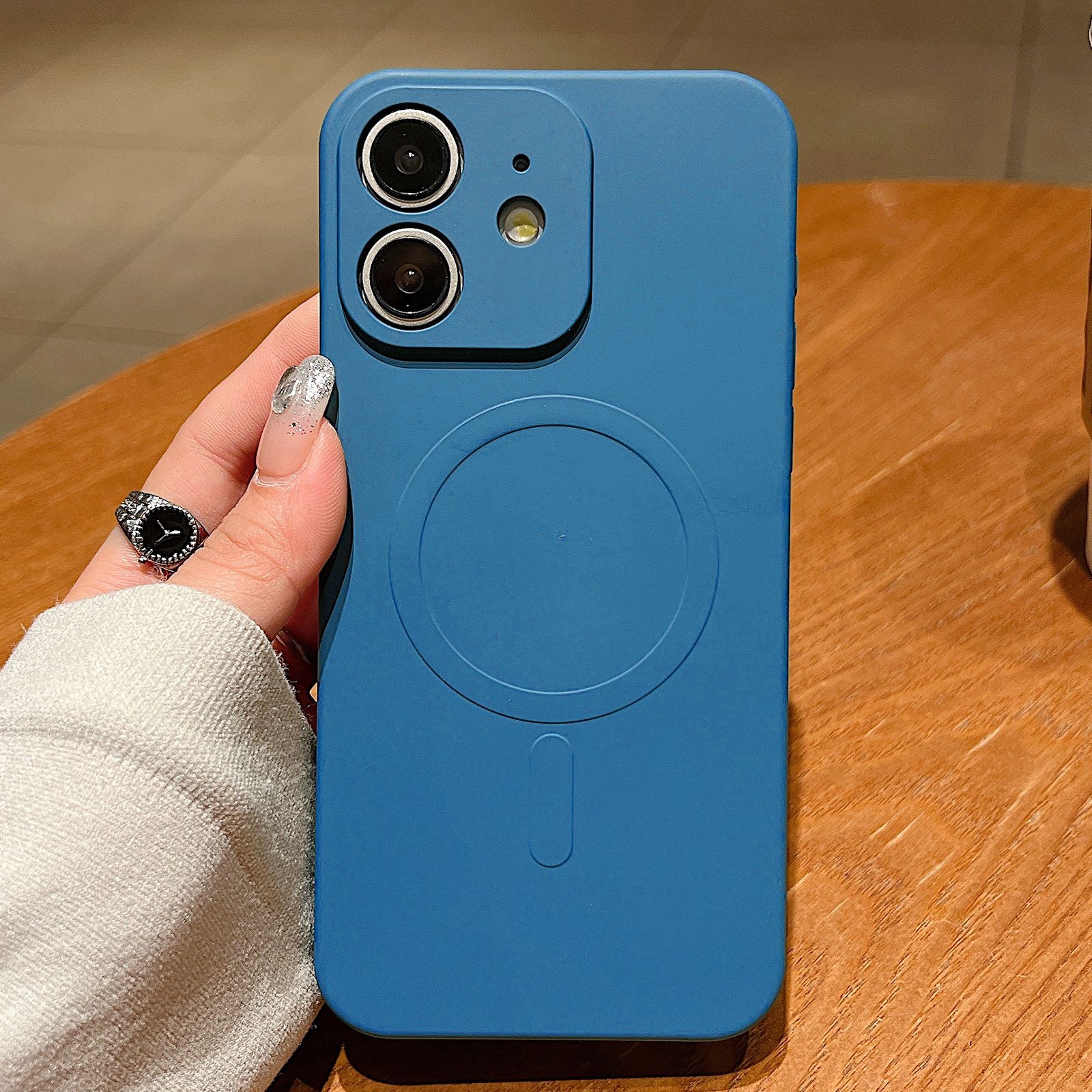For iPhone 11 Solid Color Liquid Silicone MagSafe Magnetic Phone Case(Royal Blue) - Shopkiz.com