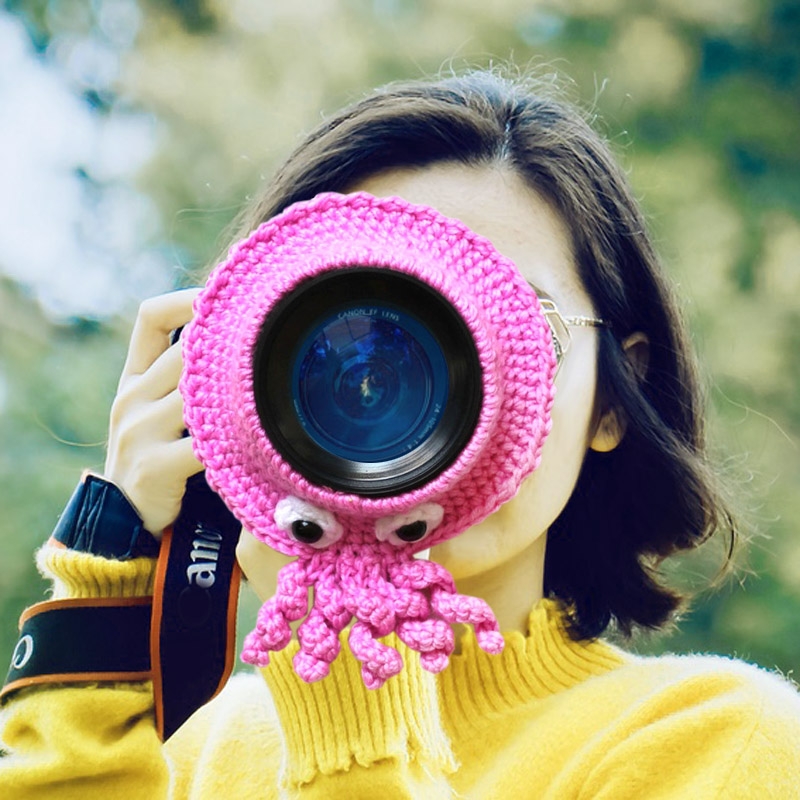 Hand-knitted Wool Camera Lens Animal Decoration Ring Baby Photo Guide Props(Pink Octopus) - Shopkiz.com