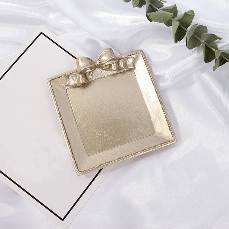 Vintage Resin Made Old Jewelry Earrings Tray Decorative Ornaments Photo Props, Style:Square(Champagne Gold) - Shopkiz.com