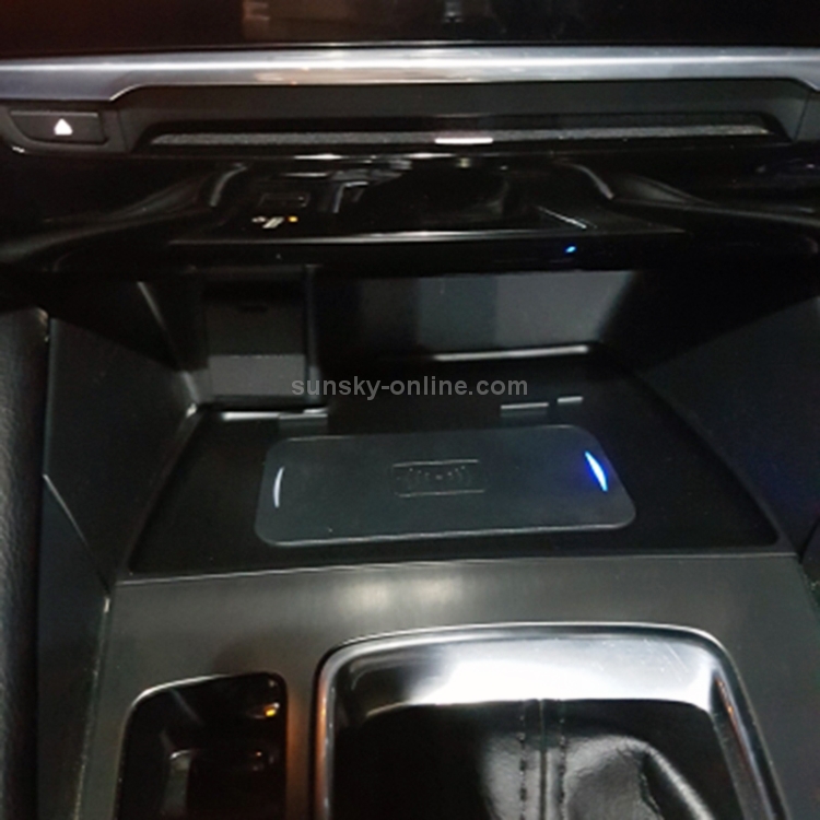 Car Qi Standard Wireless Charger 10W Quick Charging for Mazda 6 Atenza 2016-2019, Left Driving Car Qi Standard Wireless Charger 10W Quick Charging for Mazda 6 Atenza 2016-2019, Left Driving
