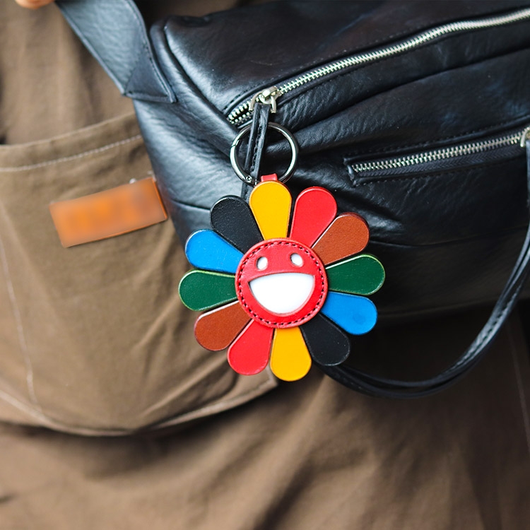 Sun Flower Anti-scratch Shockproof Leather Protective Cover Case with Hook Loop & Lanyard For AirTag