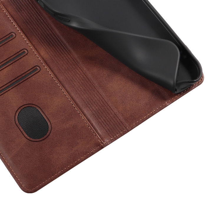 For Samsung Galaxy S22 Ultra 5G Calf Texture Magnetic Flip Leather Phone Case(Brown)