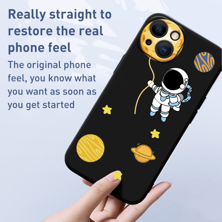 For iPhone SE 2022 / SE 2020 / 8 / 7 Hug Moon Astronaut Pattern TPU Phone Case(White) For iPhone SE 2022 / SE 2020 / 8 / 7 Hug Moon Astronaut Pattern TPU Phone Case(White)