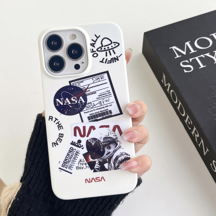 For iPhone 14 Pro Astronaut Pattern Glossy PC Phone Case(White) For iPhone 14 Pro Astronaut Pattern Glossy PC Phone Case(White)