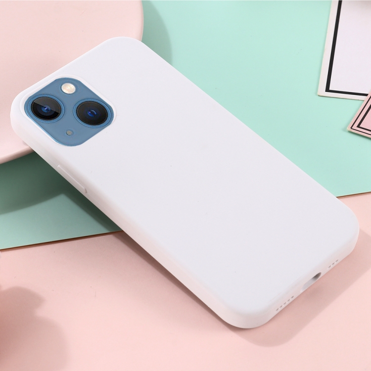 For iPhone 15 Plus Shockproof Silicone Magsafe Phone Case(White)