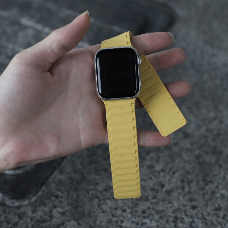 For Apple Watch Series 3 42mm Magnetic Loop Silicone Watch Band Yellow