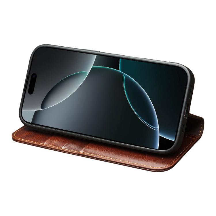 For iPhone 17 QIALINO Classic Genuine Leather Phone Case(Brown)