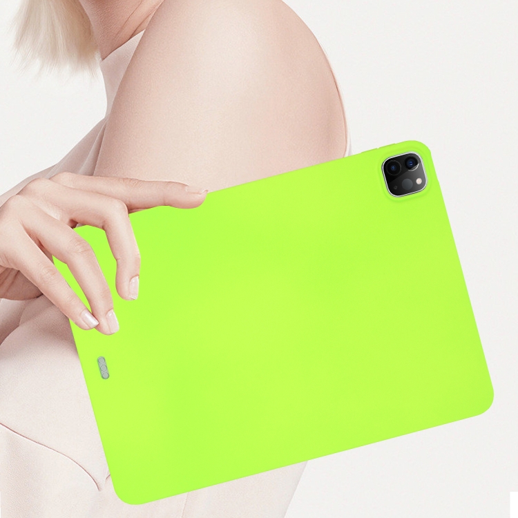 For iPad Air 13 2024 Oil Spray Skin-friendly TPU Tablet Case(Fluorescent Green)