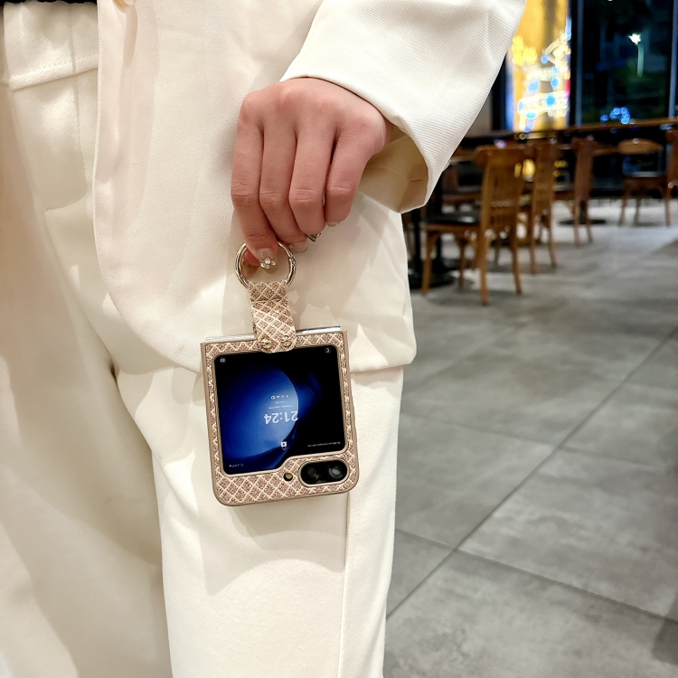 For Samsung Galaxy Z Flip5 5G Sparkling Diamond Rhombus PC Phone Case with Ring(Gold) For Samsung Galaxy Z Flip5 5G Sparkling Diamond Rhombus PC Phone Case with Ring(Gold)