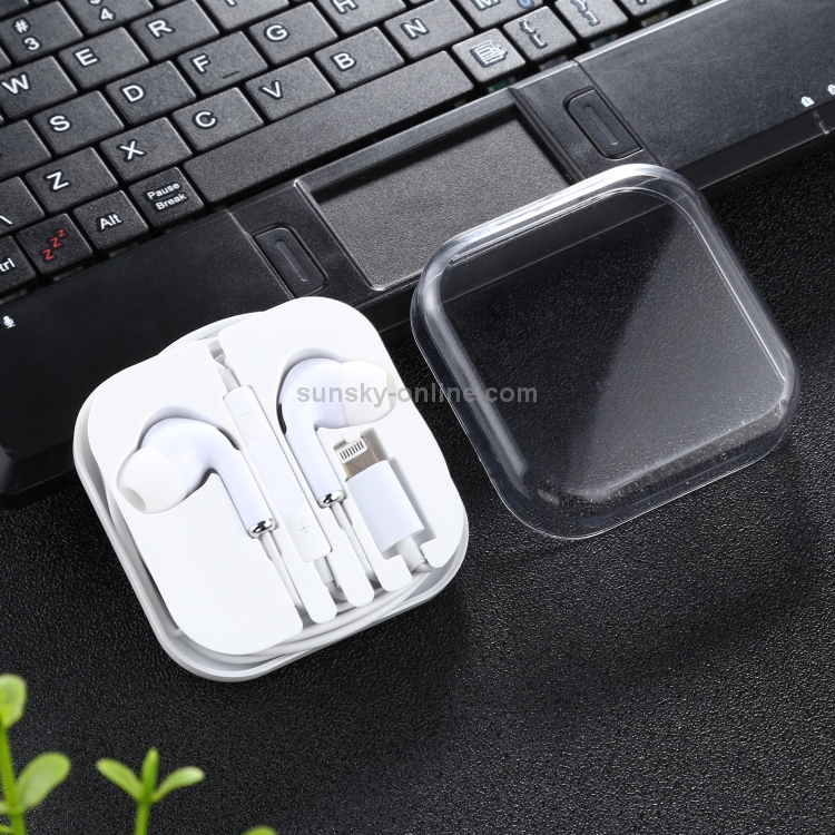 8 Pin In-ear Wired Earphone with Mic, Cable Length: about 1.2m 8 Pin In-ear Wired Earphone with Mic, Cable Length: about 1.2m