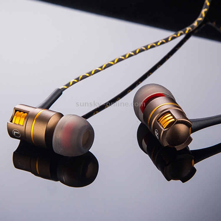 JOYROOM JR-E109 3.5mm In-Ear Bass Metal Wire Control Earphone with Mic & 3 Size Earmuffs JOYROOM JR-E109 3.5mm In-Ear Bass Metal Wire Control Earphone with Mic & 3 Size Earmuffs