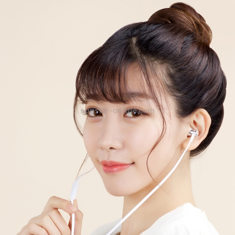 Original Xiaomi HSEJ02JY Basic Edition Piston In-Ear Stereo Bass Earphone With Remote and Mic(Silver)