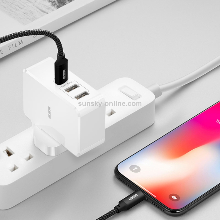 ESR USB-PD + Dual USB Ports Travel Fast Charger, UK Plug(White) ESR USB-PD + Dual USB Ports Travel Fast Charger, UK Plug(White)