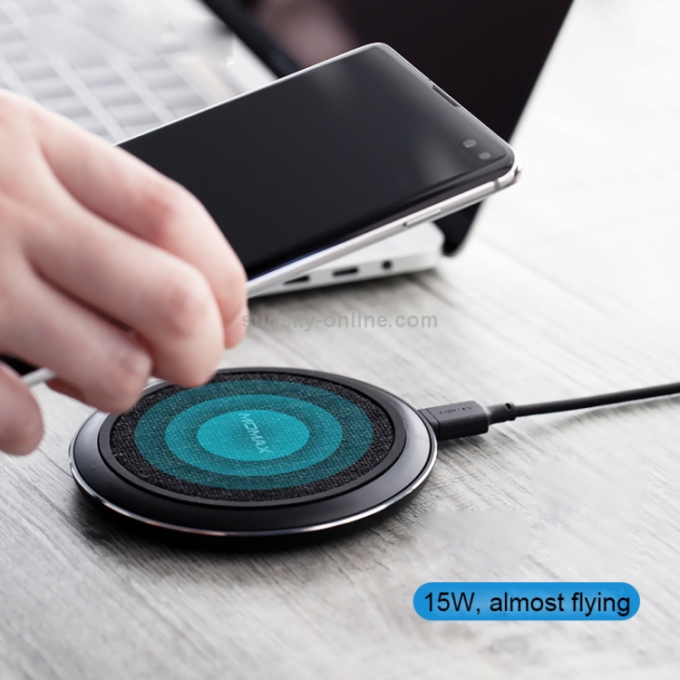 MOMAX 15W Qi Standard Fast Charging Wireless Charger(White) MOMAX 15W Qi Standard Fast Charging Wireless Charger(White)