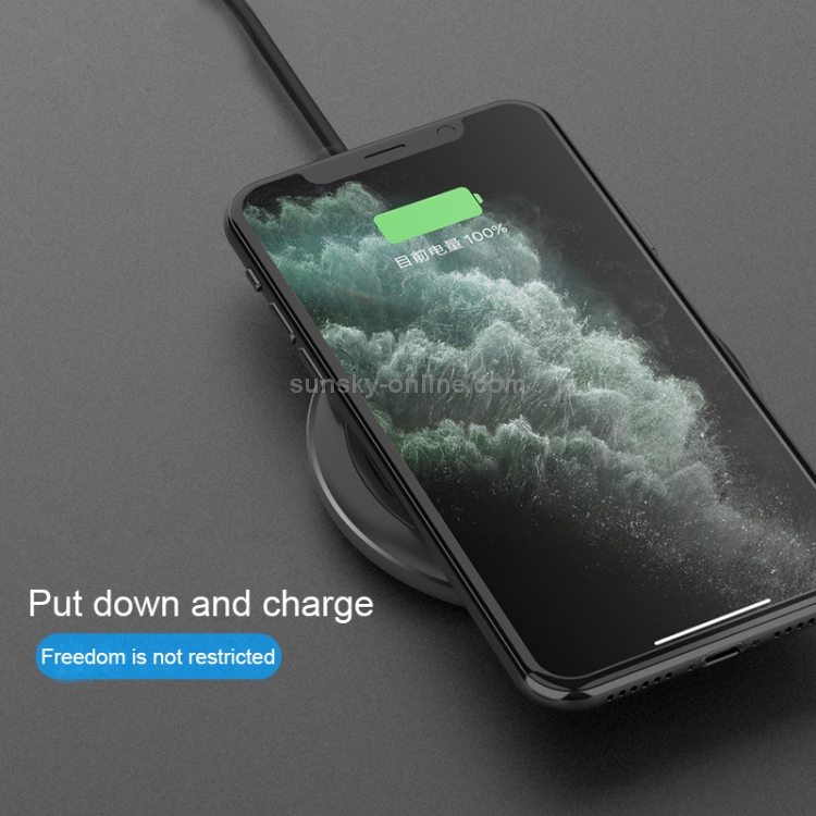 MOMAX 15W Qi Standard Fast Charging Wireless Charger(White) MOMAX 15W Qi Standard Fast Charging Wireless Charger(White)