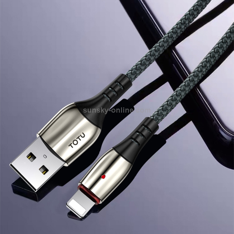 TOTUDESIGN BL-002 Bright Sereis 3A USB to 8 Pin Fast Charging Data Sync Cable, Length: 1.2m(Green) TOTUDESIGN BL-002 Bright Sereis 3A USB to 8 Pin Fast Charging Data Sync Cable, Length: 1.2m(Green)