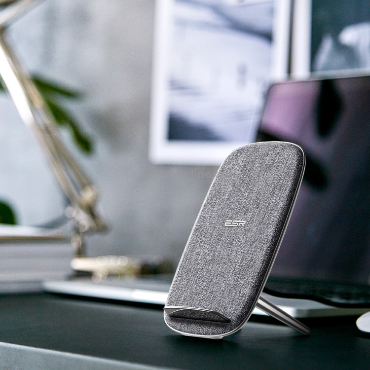 ESR 10W Max Fast Charge Qi Standard Lounge Wireless Charger ESR 10W Max Fast Charge Qi Standard Lounge Wireless Charger