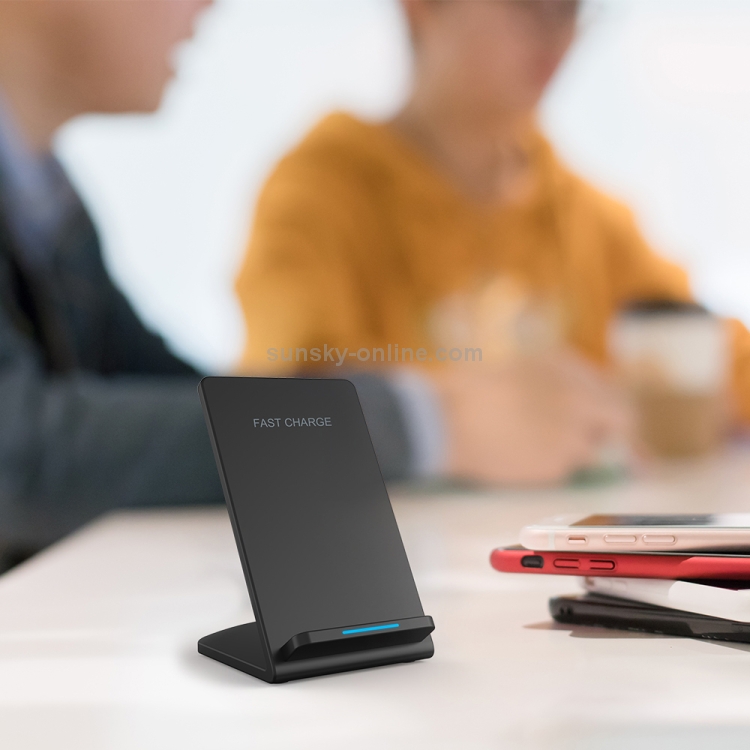 M520 10W (Max) Output 2-Coil Vertical Holder Fast Charging QI Wireless Charger Stand with Indicator M520 10W (Max) Output 2-Coil Vertical Holder Fast Charging QI Wireless Charger Stand with Indicator