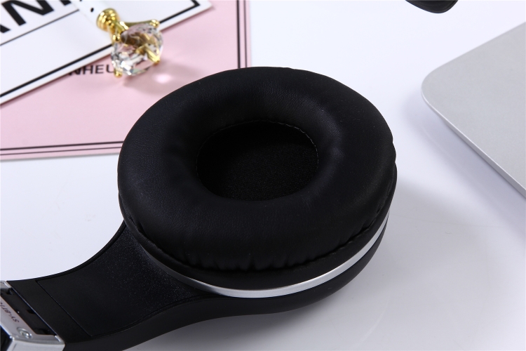 Z3-601 Head-mounted Card Phone Small Wireless Bluetooth Headset Stereo Headphones(White powder) Z3-601 Head-mounted Card Phone Small Wireless Bluetooth Headset Stereo Headphones(White powder)