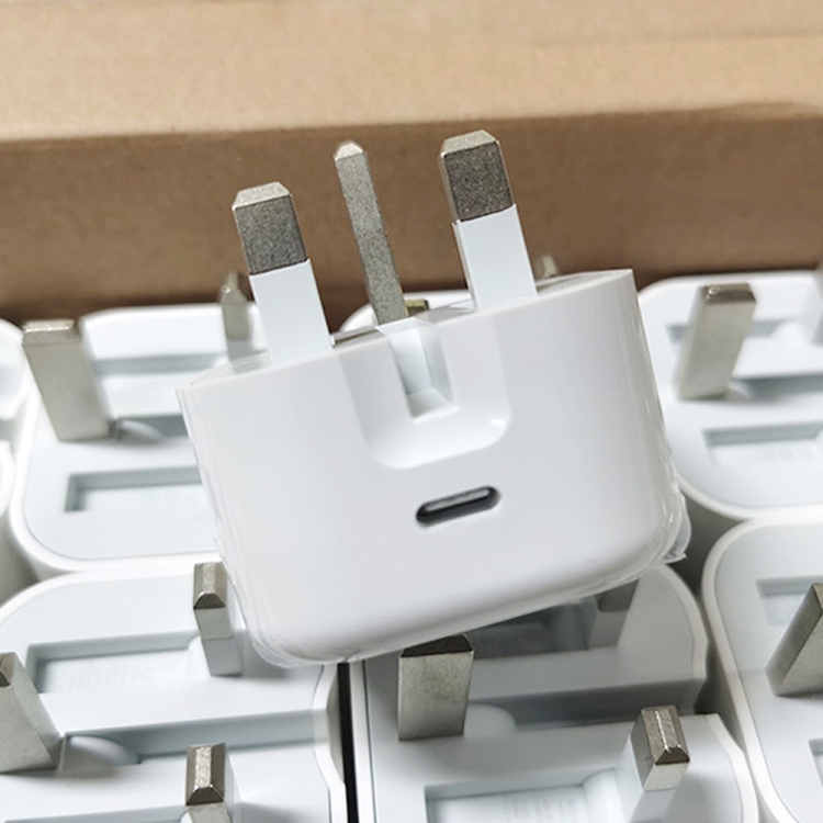 A2344 18W PD 3.0 Type-C / USB-C Interface Travel Charger, UK Plug A2344 18W PD 3.0 Type-C / USB-C Interface Travel Charger, UK Plug
