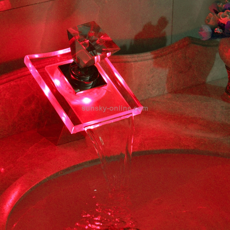 Robinet cascade à LED Contrôle de température coloré Robinet anti