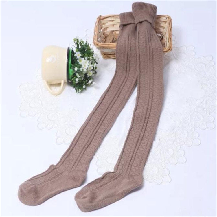 Calcetines por encima de la rodilla de algodón de primavera y otoño Medias  de jacquard de estilo preppy (gris claro)