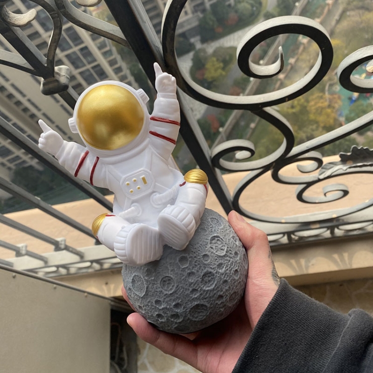 Wireless Bluetooth Small Speaker TWS Mini Portable Astronaut Audio(Gold) Wireless Bluetooth Small Speaker TWS Mini Portable Astronaut Audio(Gold)