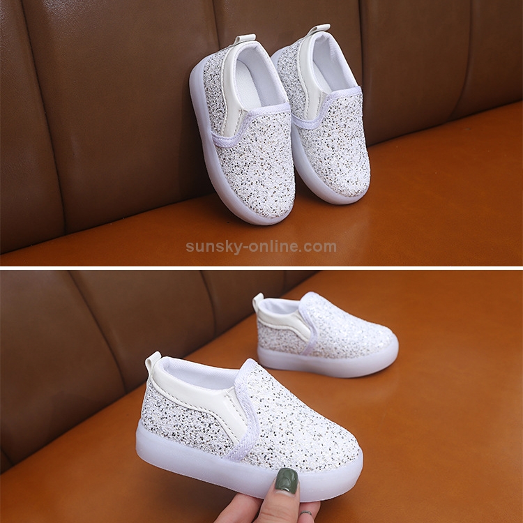 new balance roze maat 27