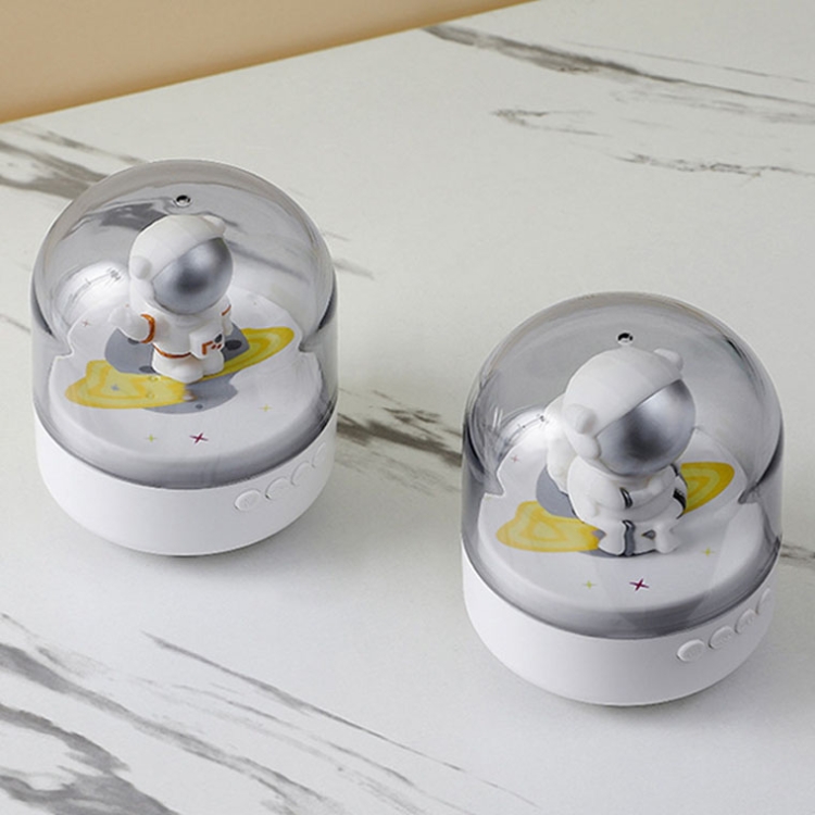 Astronaut FM Desktop Wireless Bluetooth Speaker Home Decoration Ornaments(Model 1) Astronaut FM Desktop Wireless Bluetooth Speaker Home Decoration Ornaments(Model 1)
