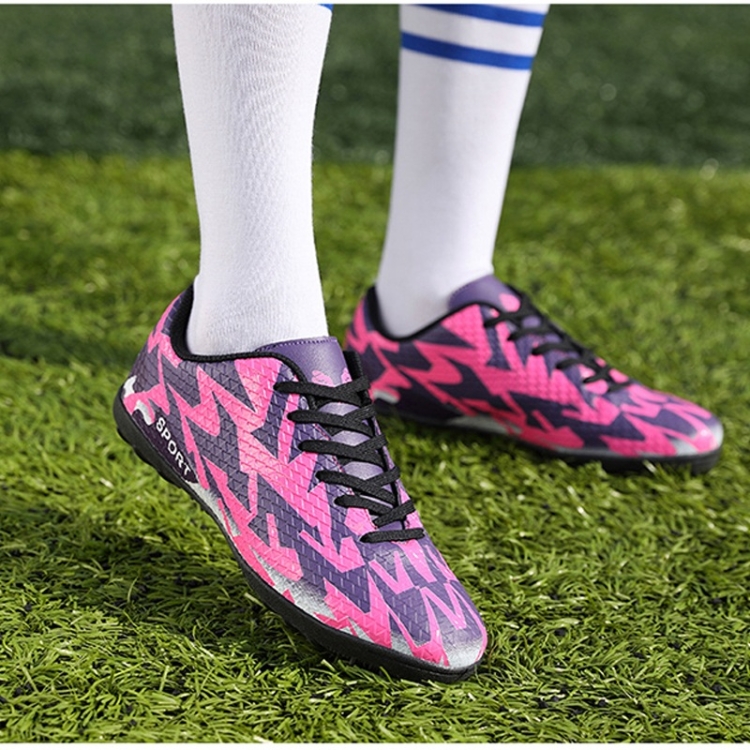 ipek bir diğeri toprak tenis de futbol rosas - lifeatfarm.com