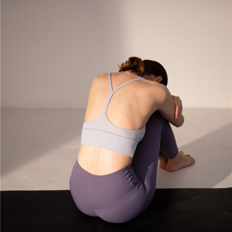 Charming Deep V Shockproof Gathered Fitness Yoga Underwear (Color