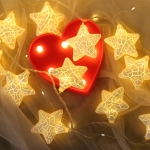 3 м Cracked Star USB-штекер Романтическая светодиодная гирлянда для праздников, 20 светодиодов Teenage Style Warm Fairy Декоративная лампа на Рождество, свадьбу, спальню (теплый белый)