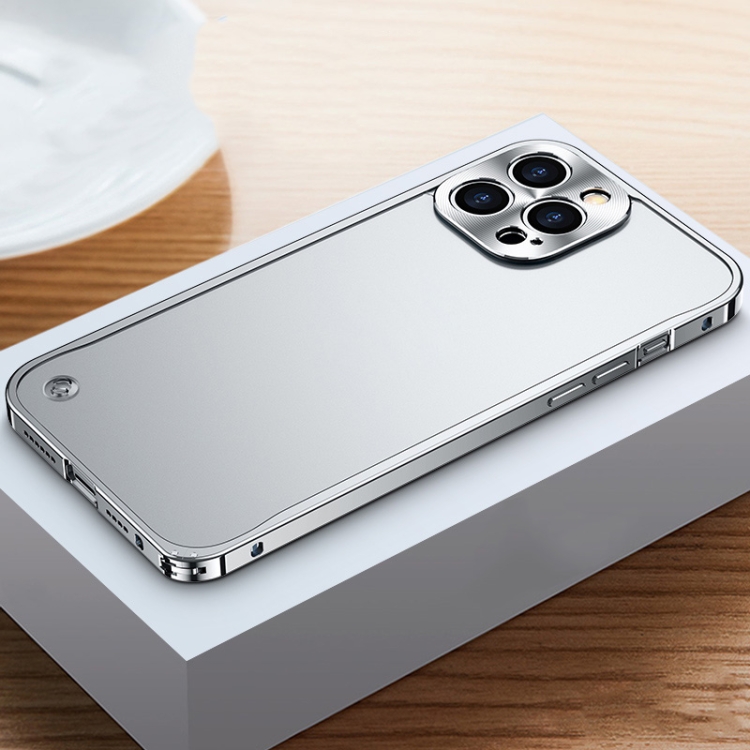 

For iPhone 13 Pro Metal Frame Frosted Case (Silver)