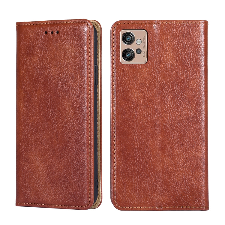 

For Motorola Moto G32 4G Gloss Oil Solid Color Magnetic Leather Phone Case(Brown)